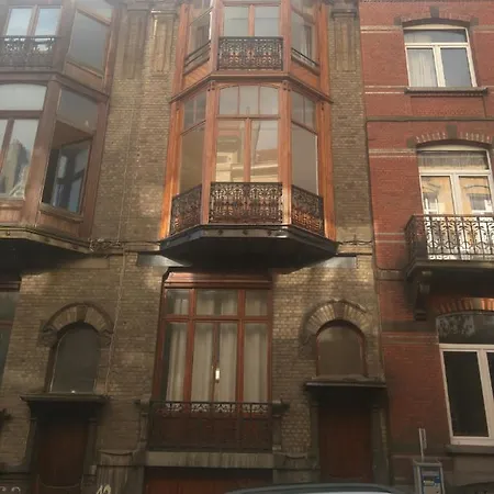 Art Nouveau Floral Apartment *